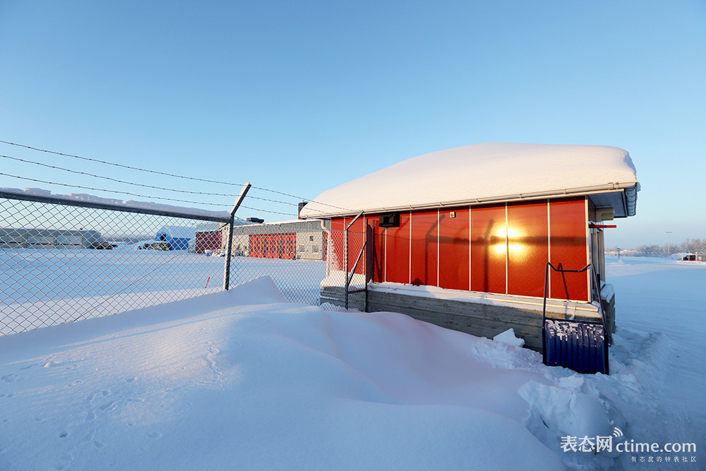 Kiruna机场看见新年第一缕阳光.jpg