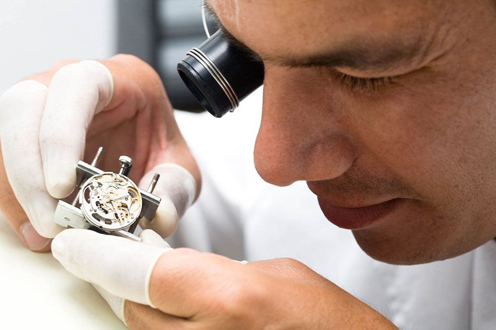 Making-of-a-Swiss-watch.jpg