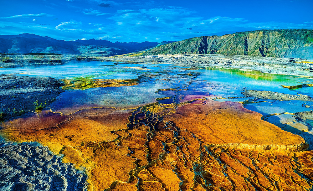 yellowstone-header.jpg