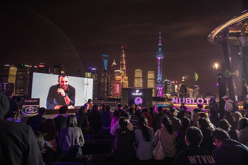 上海外璀璨夜色见证宇舶表Big-Bang-Unico高尔夫腕表全球首次发布.jpg