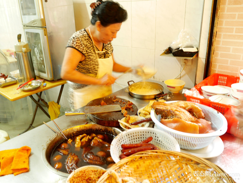 5-早餐-传统家庭作坊式的“老姿娘”粿汁店.jpg