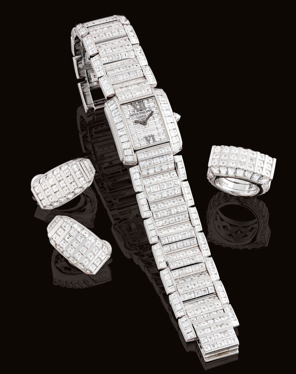2018_HGK_16128_2265_000(patek_philippe_a_very_rare_set_of_ladys_extremely_fine_and_highly_attr).jpg