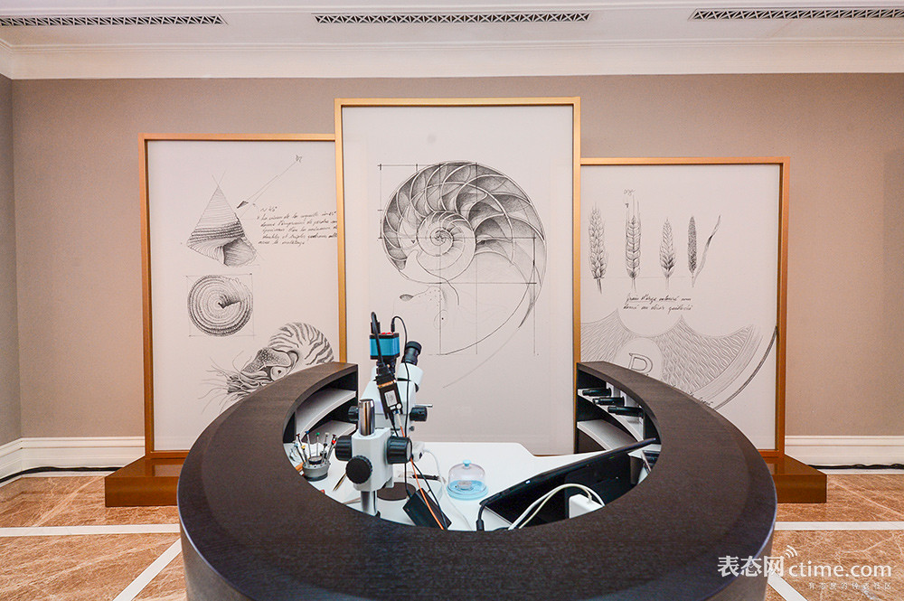 帕玛强尼全新TORIC系列腕表发布会中还原帕玛强尼Atelier工作室面貌.jpg