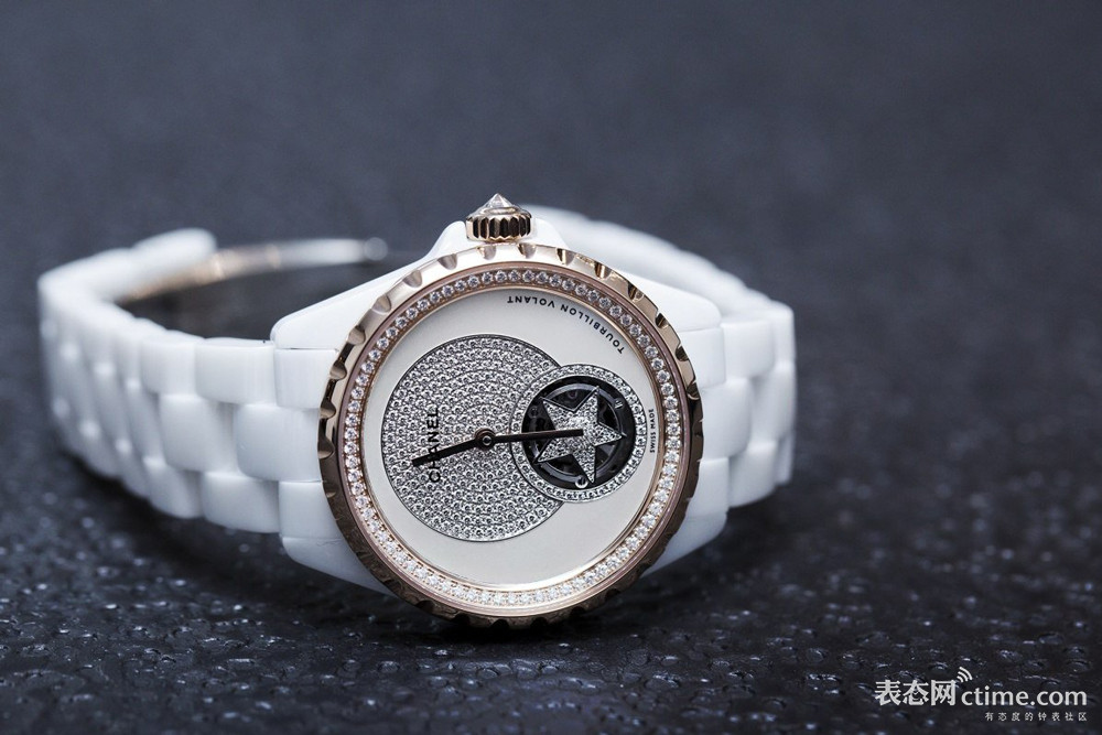 Chanel-J12-Flying-Tourbillon-White-Watch-Baselworld-2015-side.jpg