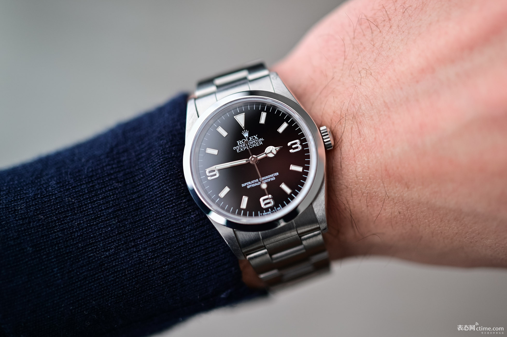 Rolex-Explorer-14270-Youngtimer-Watch-The-Vintage-Corner-1.jpg
