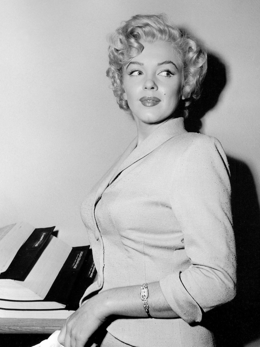 03 玛丽莲·梦露（Marilyn Monroe）佩戴宝珀高级定制珠宝腕表.jpg