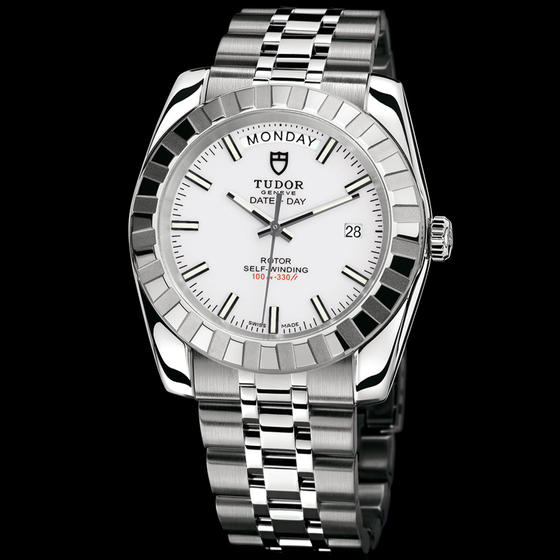 Tudor CLASSIC DATE-DAY watch 23010.jpg
