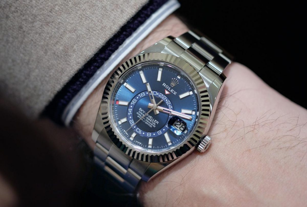 Luxury-Fake-Rolex-Sky-Dweller-326934-Watches-1200x811.jpg
