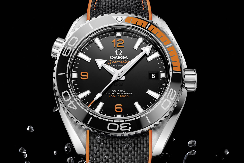 Omega-Seamaster-Planet-Ocean-43.5mm-Automatic-Black-and-Orange-Master-Chronometer-4.jpg