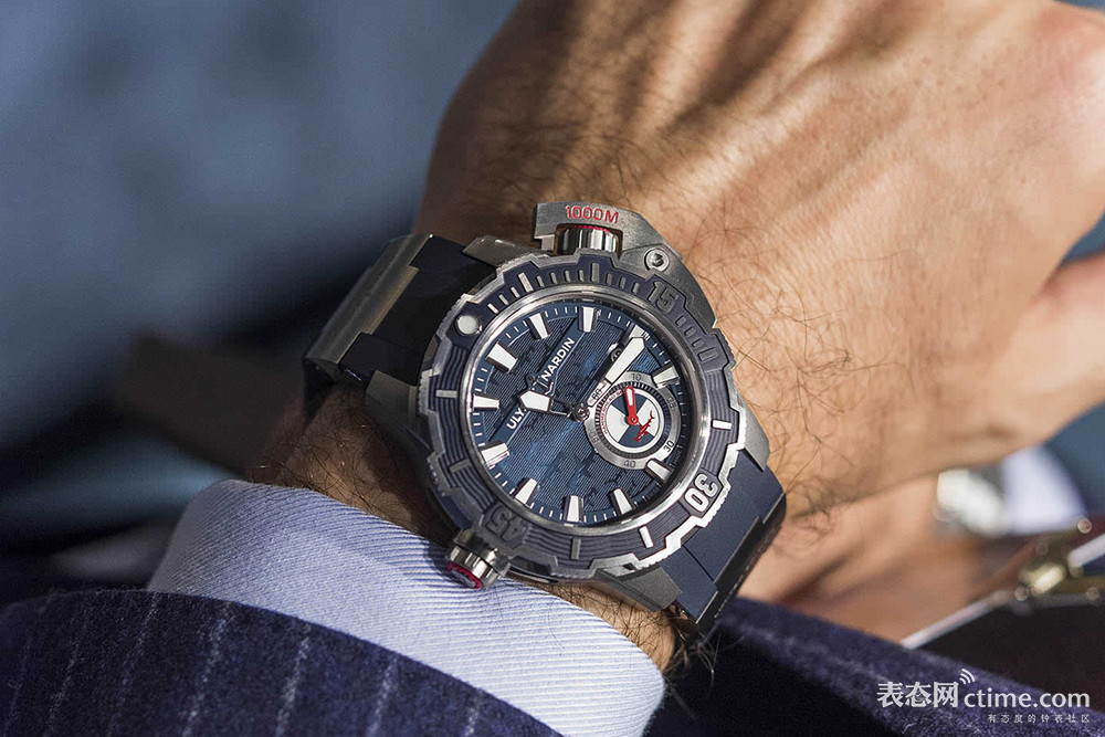 3203-500le-393-Hammer-Ulysse-Nardin-Deep-Diver-Dive-Sihh2018-7.jpg