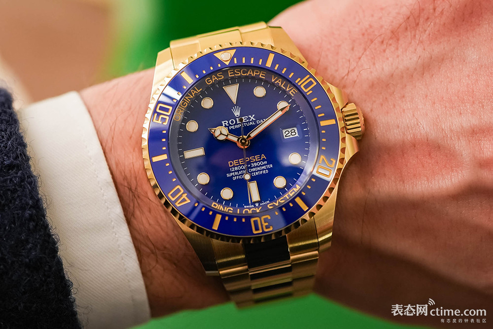 Rolex-Deepsea-136668LB-yellow-Gold-2 (1).jpg