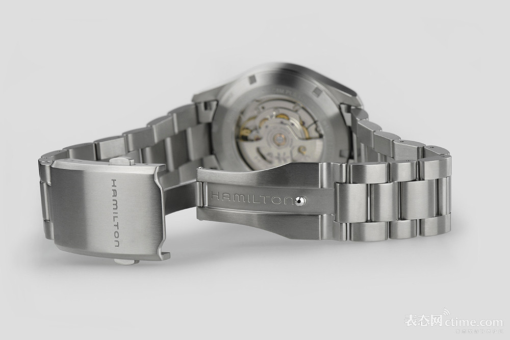 Hamilton_Khaki_Field_Titanium_H70205140_detail_2_Digital_Resolution___JPEG___72_DPI_15820.jpg