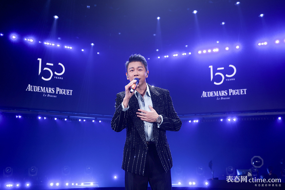 Celebrity Performance_David.jpg