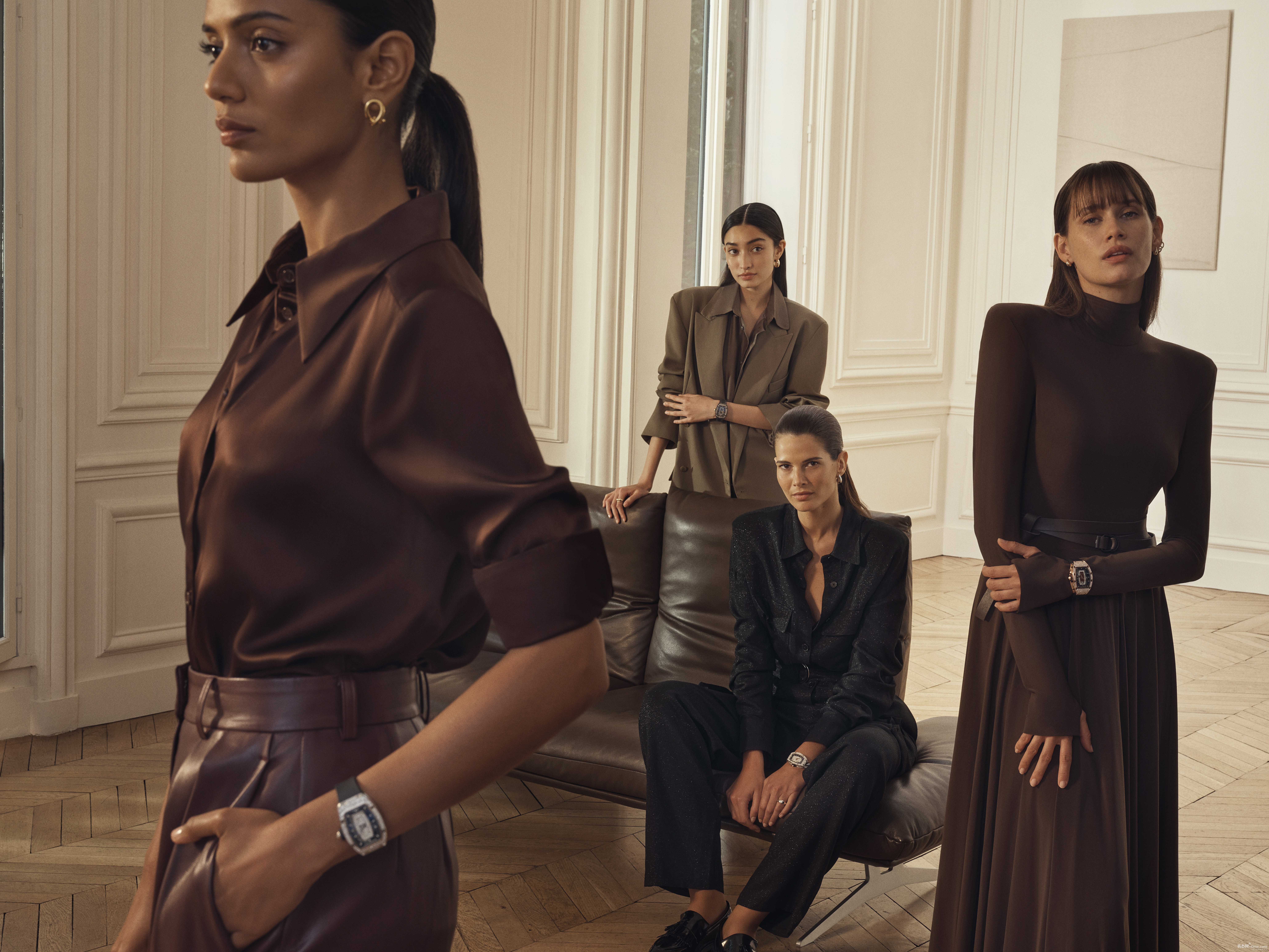 1765857640609071119.jpg rm_ladies_collection_25_group_01_02.jpg