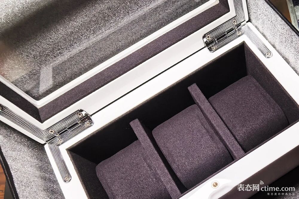 1768457535433091392.jpg IMG_5879.jpg