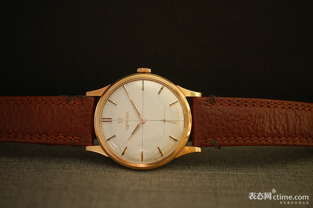 1768545640612094132.jpg OMEGA 30T玫瑰金手卷.jpg