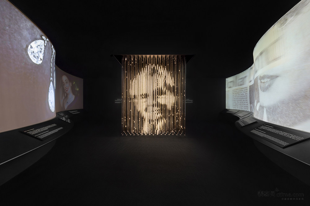 1789622796130090755.jpg 01. “传奇时光”展厅.jpg