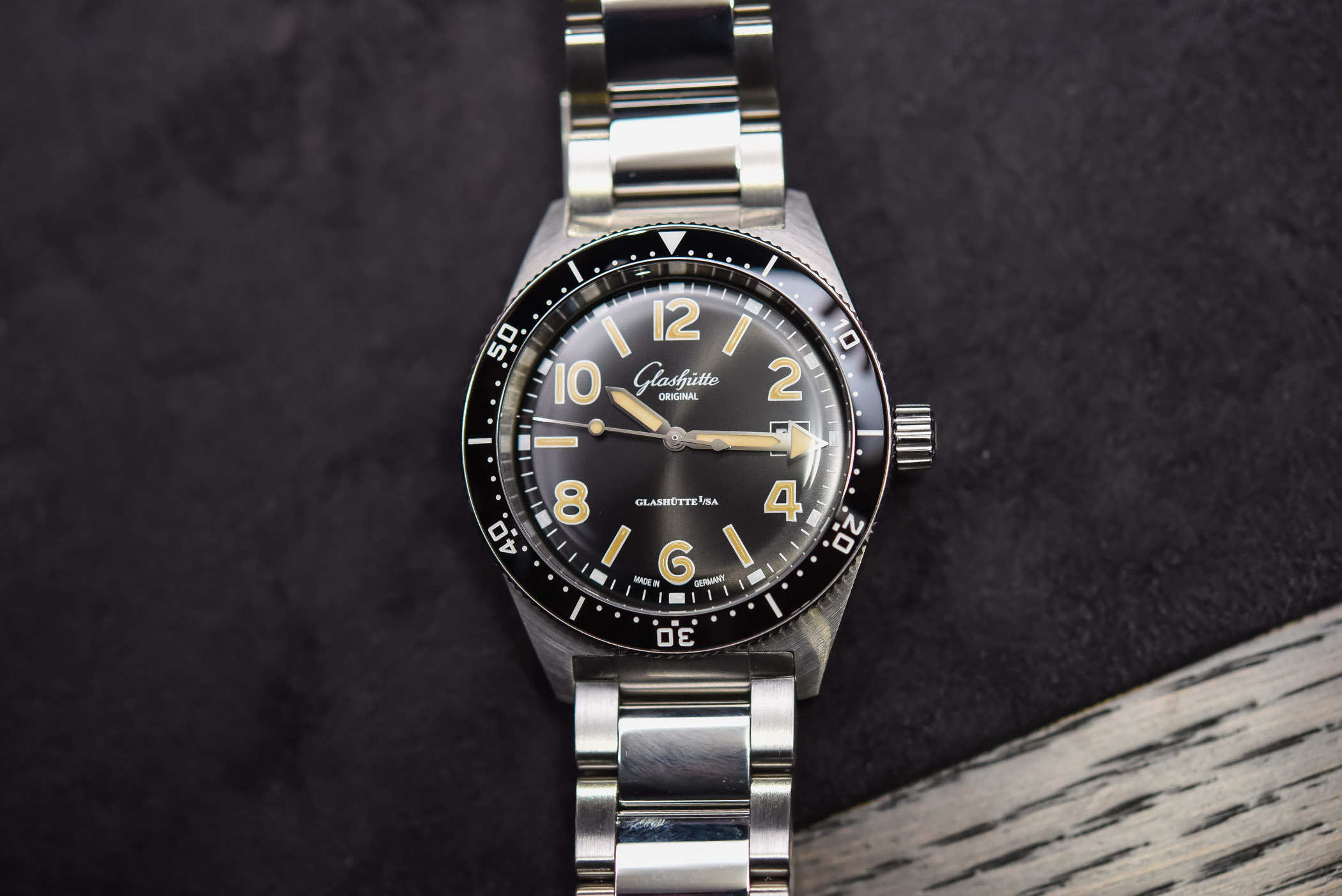 Glashutte-Original-SeaQ-Dive-Watch-39.5mm-4.jpg