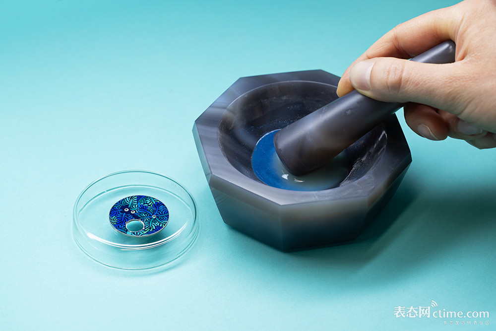 蒂芙尼2026 Blue Book高级珠宝系列Hidden Garden花语秘境“天堂鸟”主题鹦鹉造型腕表 工艺图 (8).jpg