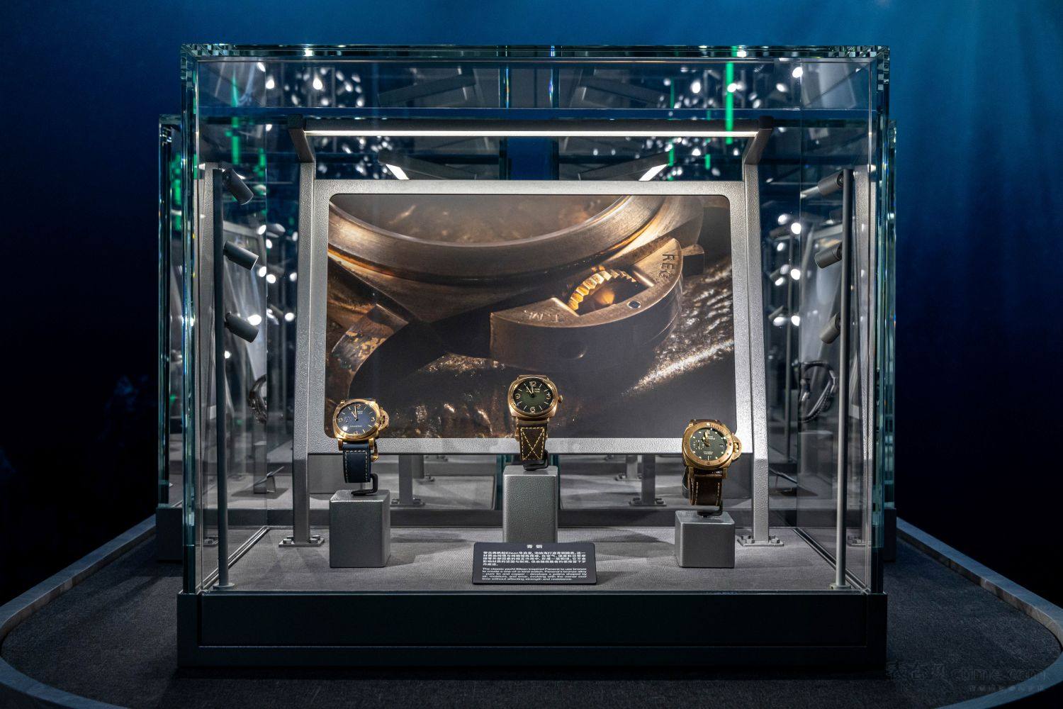 1792393218959046876.jpg 7. 沛纳海限时体验空间上海站 “材质创新”展区.jpg