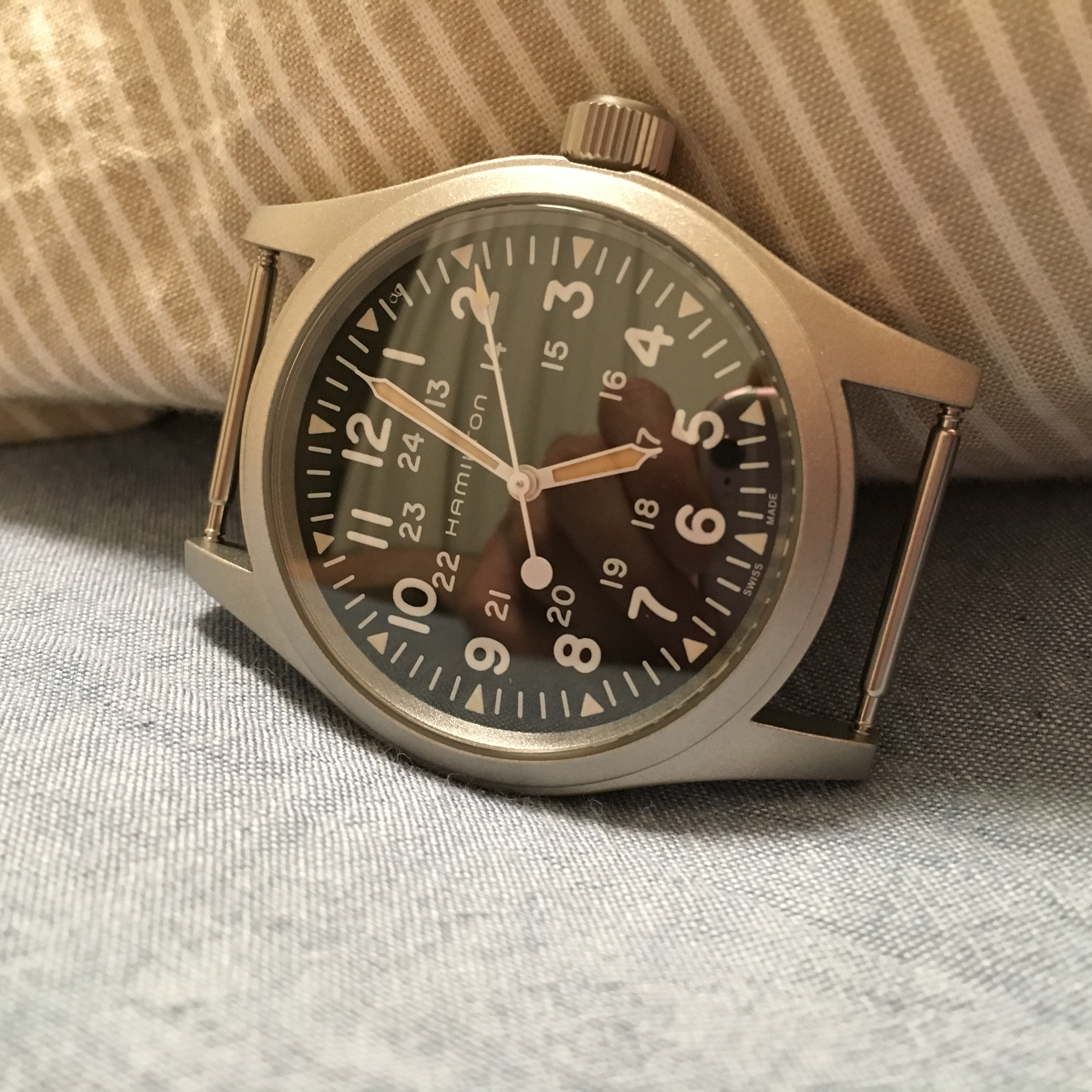 质感很好,走时和官方数据基本吻合,上满弦测过,从某日凌晨一点半开始